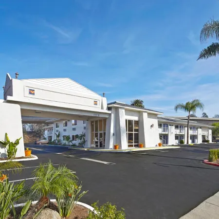 Motel 6 Redlands, CA