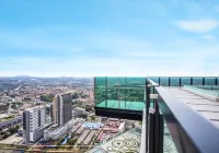 The Shore l Exclusive Private Garden l Luxury Suite l 4-9 pax l Melaka River View l Direct Mall l Jo