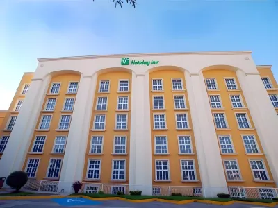 Holiday Inn MONCLOVA by IHG Hotel di 