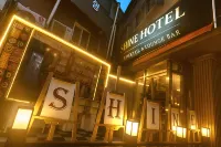 Shine Hotel