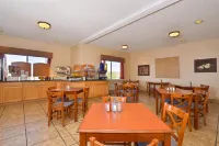 Baymont Inn & Suites by Wyndham Holbrook - breakfast