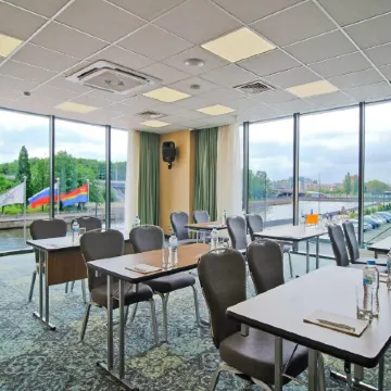 Holiday Inn Kaliningrad (Холидей Инн Калининград) Отели в г. Калининград