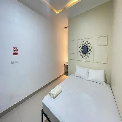 JM Tuparev Mitra RedDoorz Hotel a West Karawang