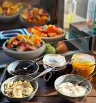 The Stroud Hotel - breakfast