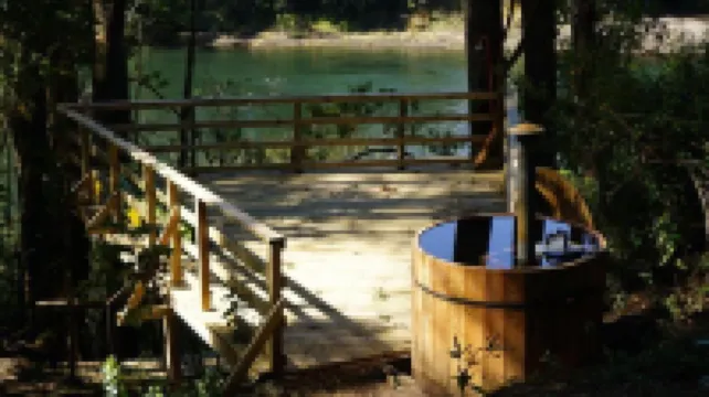 K m 6 River Lodge Hotels in 