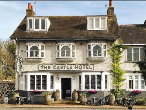 Castle Hotel