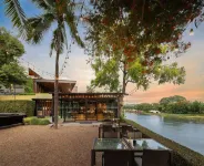 U Inchantree Kanchanaburi - balcony