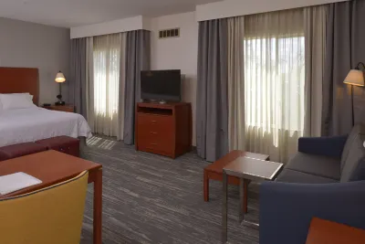 Hampton Inn & Suites Bakersfield North-Airport Hotels in Bakersfield