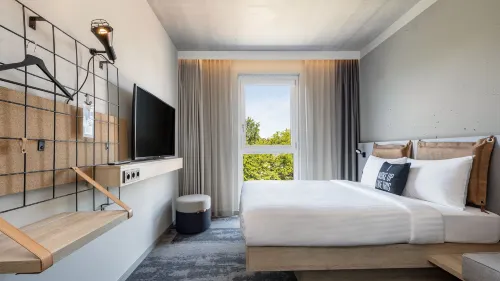 Moxy Simmern Hotels in Hollnich