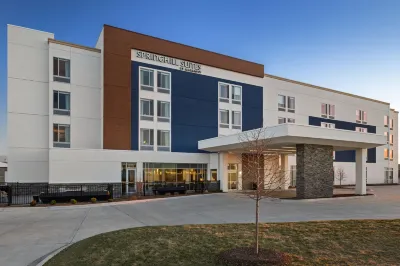SpringHill Suites Bettendorf فنادق في Bettendorf