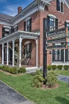 The Burrell House Отели рядом с достопримечательностью «Спортивная площадка Тодлер»