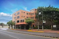 Hotel Arazá - Lago Agrio فنادق في 