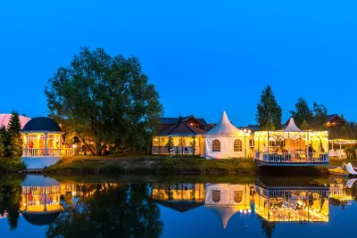 Alexander Club Hotel