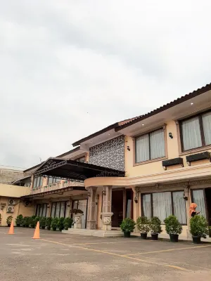 The Swarna Hotel Bayah Lebak Hotel dekat Karang Bokor Sawarna
