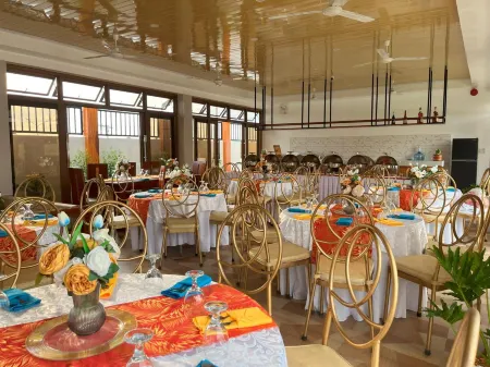 Villa Mercedes Private Resort Отели в г. Lidlidda