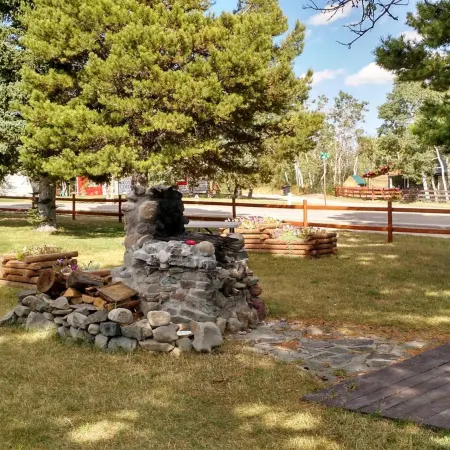 Two Medicine Inn and Resort