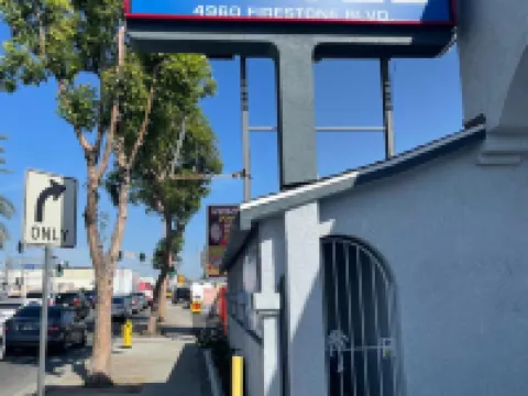 ラ パルマ モーテル - サウス ゲート - LA エリア サウス・ゲートのホテル