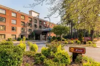 Garner Hotel CORNELIUS LAKE NORMAN by IHG