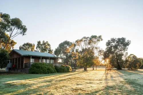 Happy Wanderer Holiday Resort Grampians - parking
