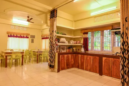 Kanchans Nest I Rooms & Suites Near Port Blair Airport Отели рядом с достопримечательностью «Marina Park»