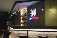 The Penta Beach Resort - bar