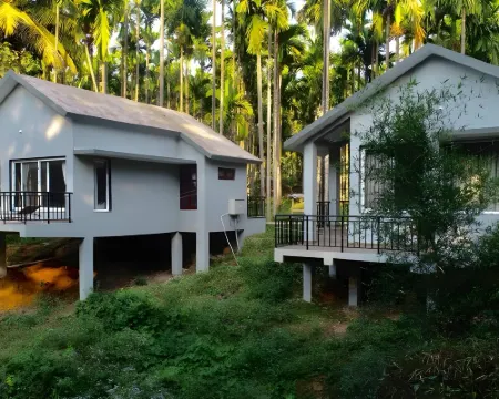 Dandeli Whistle ダンデリのホテル