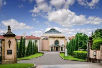 Super 8 by Wyndham Tulsa/Arpt/St Fairgrounds Tandy School of Computer Science周辺のホテル