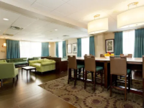 Hampton Inn Front Royal Hotels in Warren County
