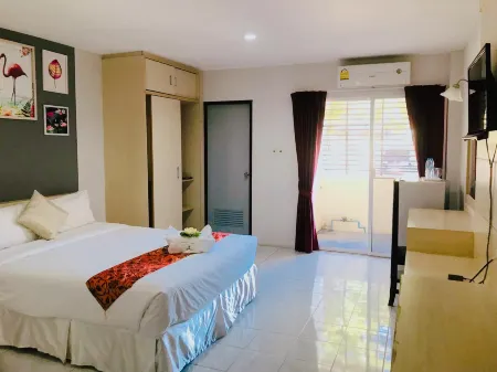 Grand Esie Service Apartment