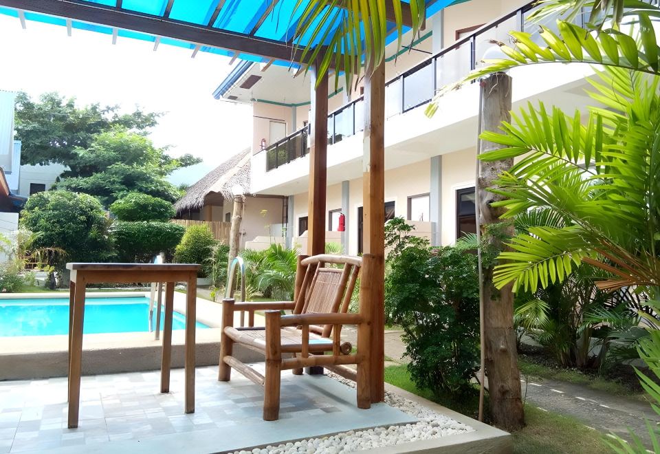 Alona KatChaJo Inn