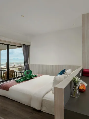 สวีทริมหาด