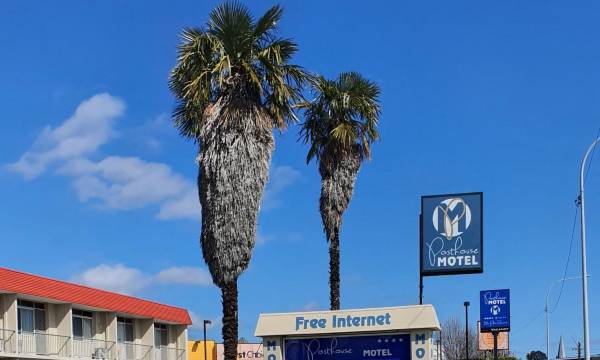 Posthouse Motor Lodge