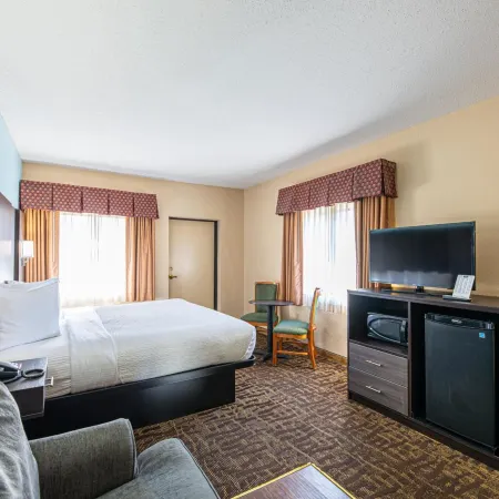 River Bend Inn - Pigeon Forge