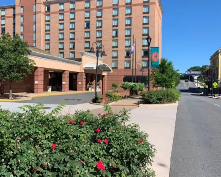 Lynchburg Grand Estate by IHG リンチバーグのホテル