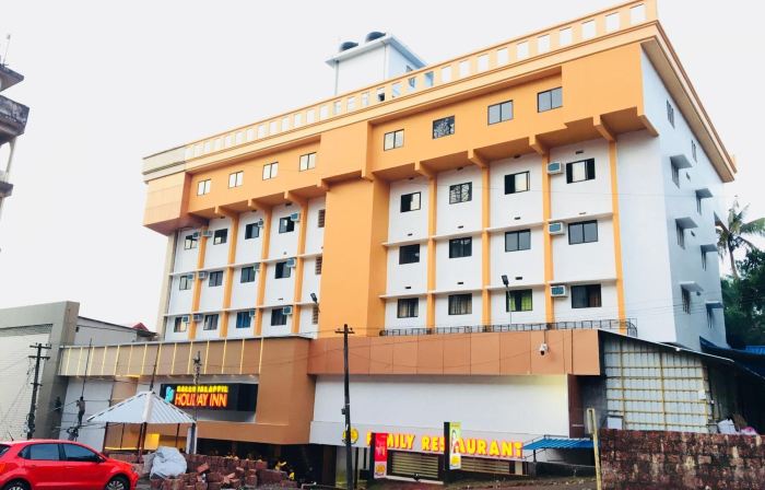 Kalluvalappil Holiday Inn
