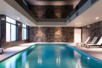 Holiday Suites Zeebrugge - ที่มีสระว่ายน้ำ