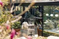 Mr & MRS Smith the Wheatsheaf Inn - Romantic