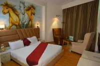 Hotel Devi Grand - Katra - Uima-altaat