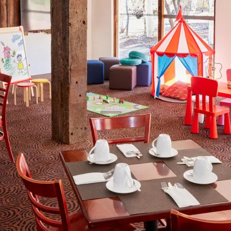 Outback Lodge