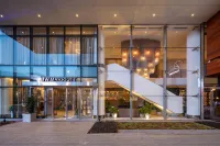 JW Marriott Charlotte Hotels near Bojangles Coliseum