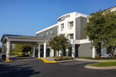 Courtyard Harrisburg West/Mechanicsburg Hotel dekat Messiah College