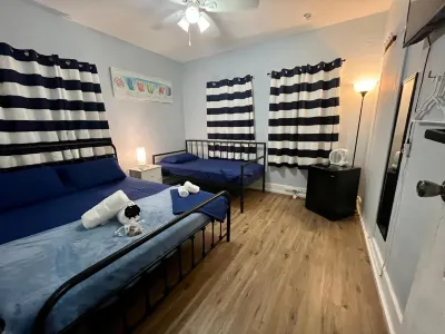 Blue Little Havana Hotels near Top Cigars