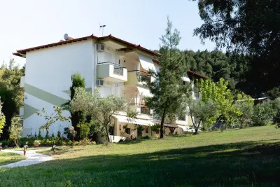 Nikos Apartments