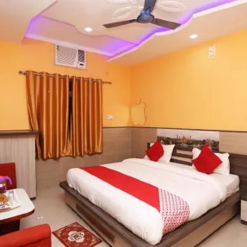 Hotel Bachchan Palace Hotels near Dashashwamedh Ghat
