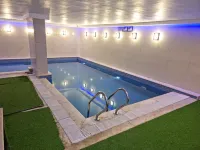 City Tower Hotel - 游泳池