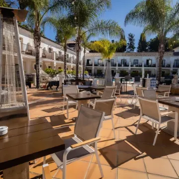 Paloma Blanca Boutique Hotel
