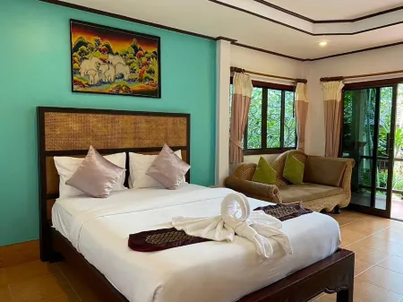 Koh Chang Bailan Beach Resort Отели рядом с достопримечательностью «Ban Salak Phet»