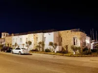 Cesme Marina Konukevi Hotels in Cesme