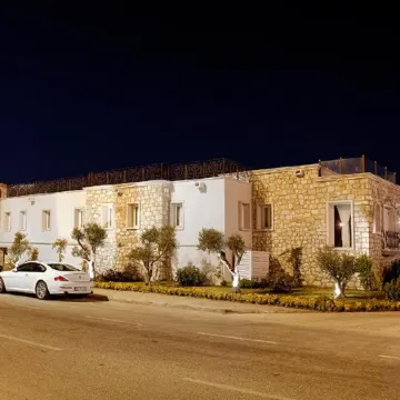 Cesme Marina Konukevi