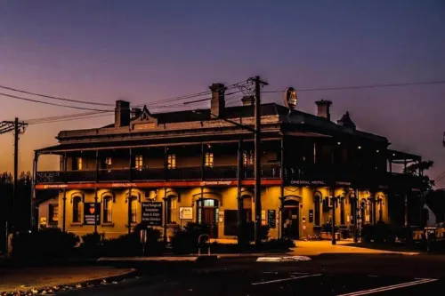 Oriental Hotel Hotels in Tumut